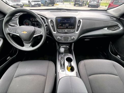 Used 2025 Chevrolet Malibu LT image 20