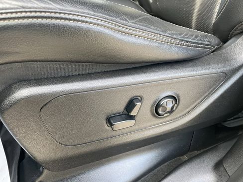 Used 2019 RAM 1500 Rebel image 19