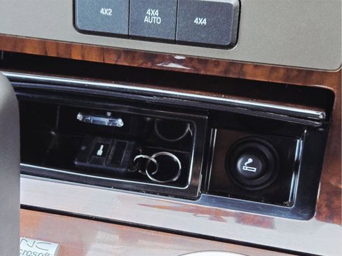 Used 2012 Lincoln Navigator 4WD image 54