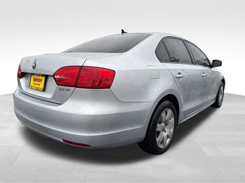 Used 2011 Volkswagen Jetta SE image 8