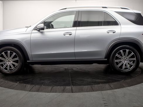 Used 2024 Mercedes-Benz GLE 350 4MATIC w/ Winter Package image 6