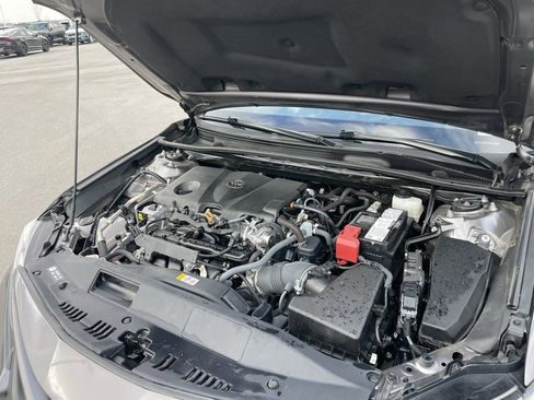Used 2024 Toyota Camry SE image 31