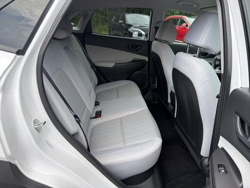 Used 2023 Hyundai Kona SEL AWD/4WD image 26