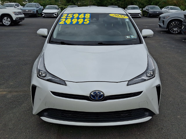 Used 2022 Toyota Prius LE FWD image 2