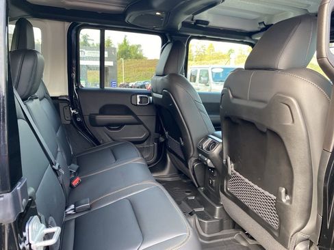 New 2025 Jeep Wrangler Unlimited Sahara w/ Safety Group AWD/4WD image 14