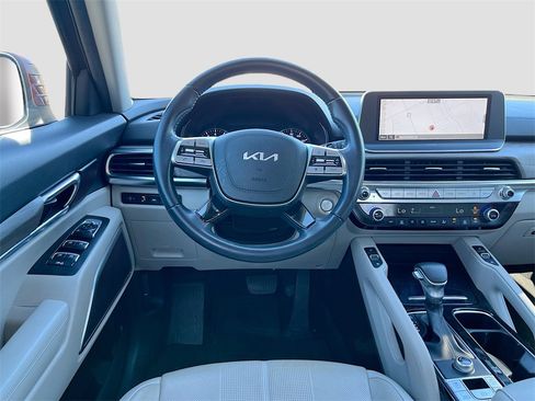 Used 2022 Kia Telluride EX w/ EX Premium Package image 23