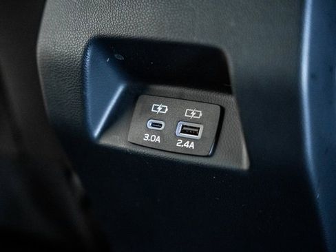 Used 2024 Subaru Crosstrek 2.0i Premium image 32