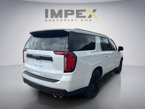 Used 2023 GMC Yukon XL Denali Ultimate w/ LPO, Floor Liner Package AWD/4WD image 5
