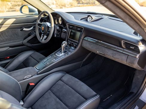 Used 2016 Porsche 911 GT3 RS image 16