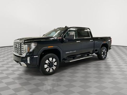 New 2026 GMC Sierra 2500 Denali w/ Denali Reserve Package image 6
