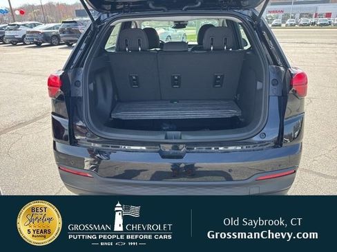New 2027 Chevrolet Bolt LT w/ Comfort Package FWD image 18