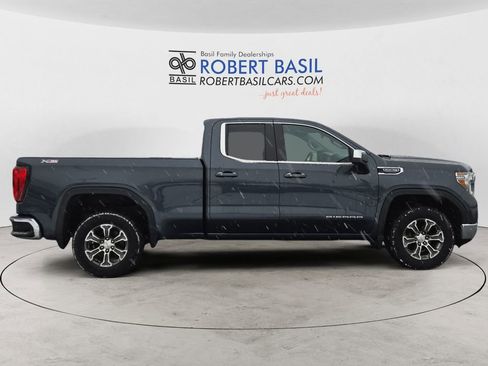 Used 2020 GMC Sierra 1500 SLE w/ SLE Value Package image 6