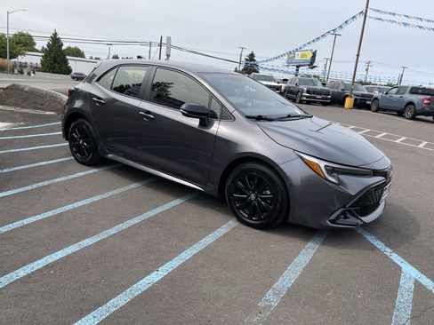 Used 2026 Toyota Corolla SE FWD image 7