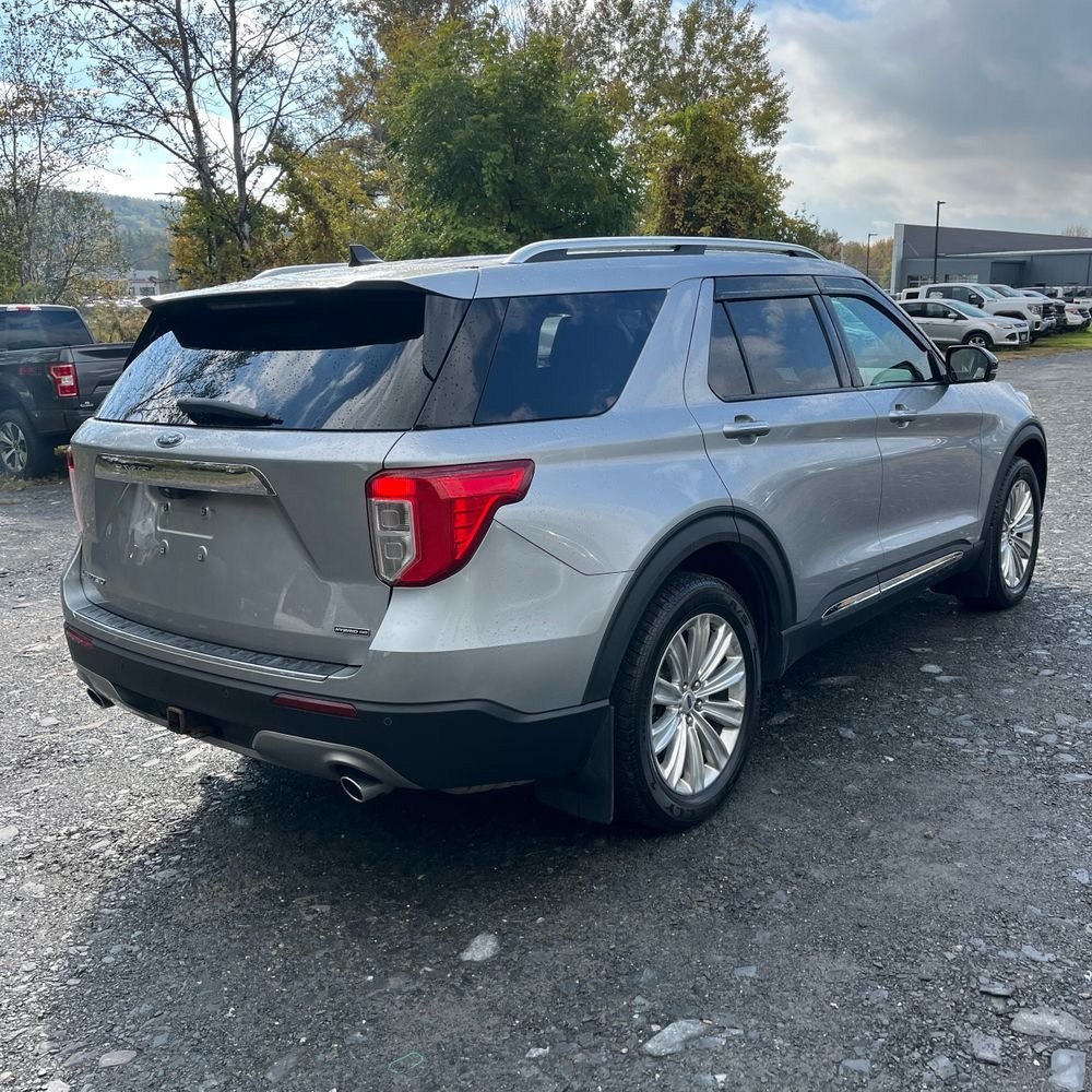 Used 2021 Ford Explorer Limited w/ Hybrid Equipment Group 310A AWD/4WD image 3