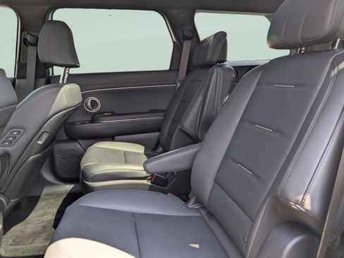New 2026 Hyundai Palisade Calligraphy FWD image 12