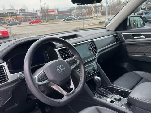 Used 2023 Volkswagen Atlas SE w/ Panoramic Sunroof Package image 27
