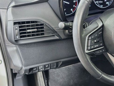 Used 2025 Subaru Outback Premium w/ Popular Package #1A AWD/4WD image 17