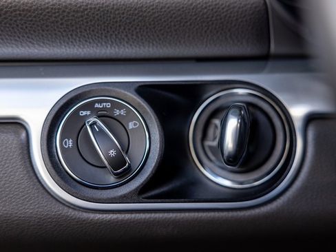 Used 2025 Porsche 718 Boxster image 38