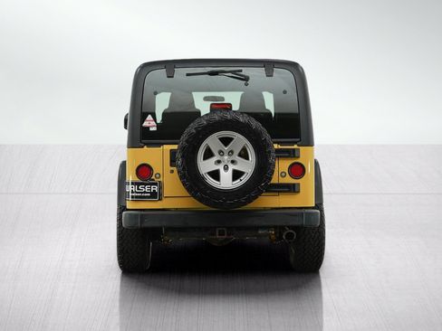Used 2006 Jeep Wrangler Unlimited Rubicon AWD/4WD image 4