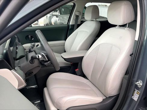 Certified 2025 Hyundai Ioniq 5 Limited RWD image 7