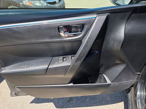 Used 2016 Toyota Corolla S FWD image 7
