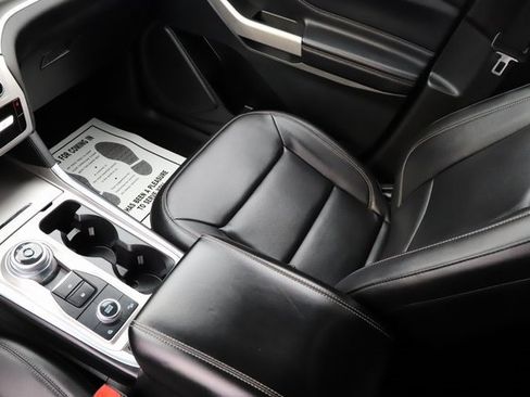 Used 2023 Ford Explorer XLT w/ Equipment Group 202A image 28