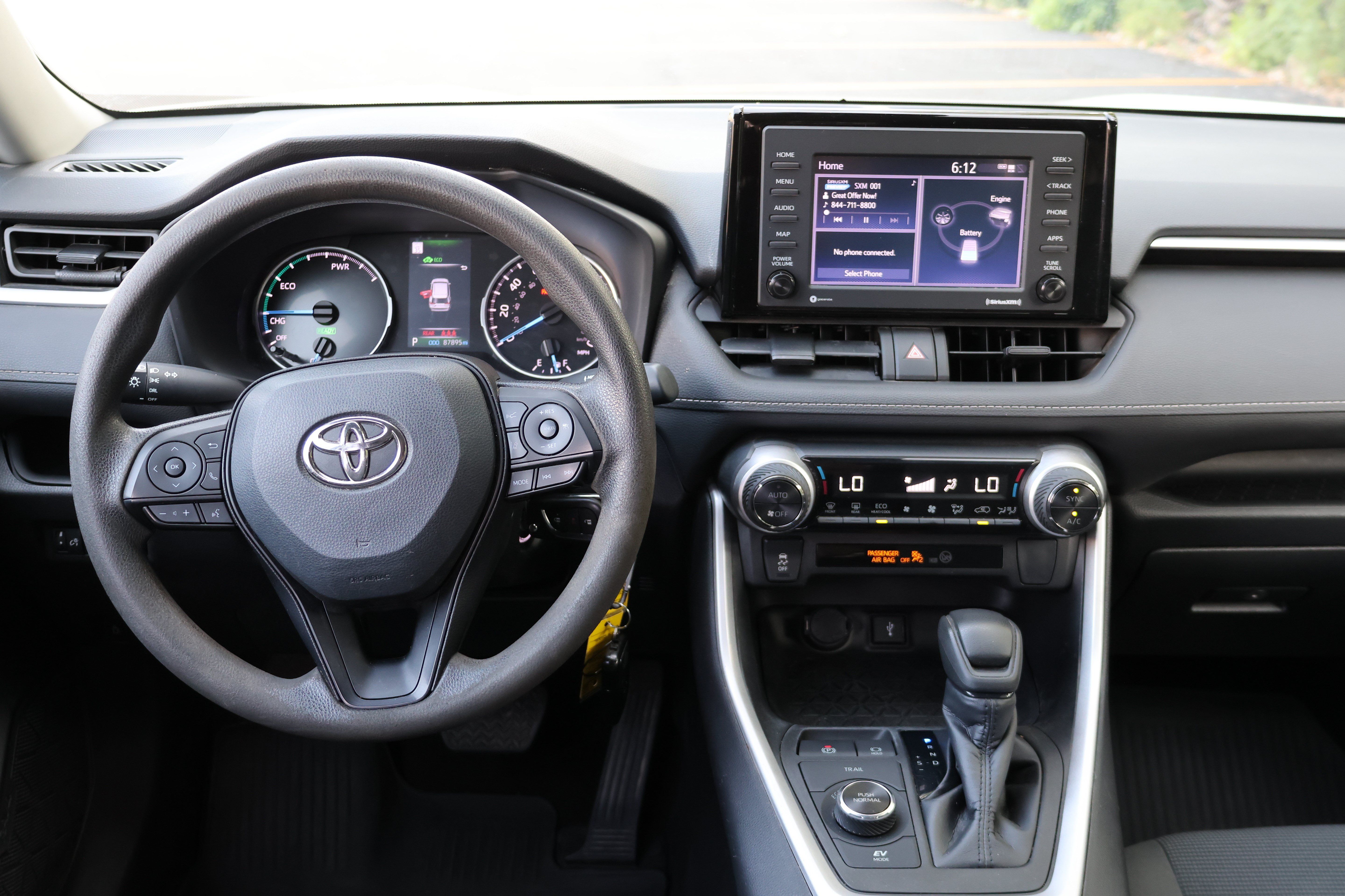 Used 2022 Toyota RAV4 LE AWD/4WD image 28