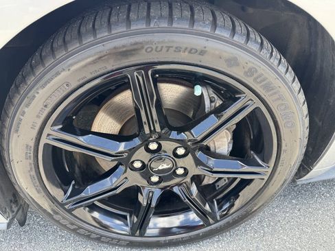 Used 2020 Ford Mustang GT w/ Black Accent Package RWD image 13