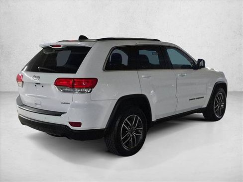 Used 2019 Jeep Grand Cherokee Laredo w/ Laredo X Package RWD image 5