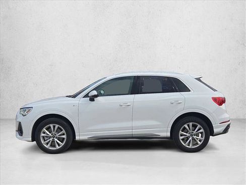 Used 2025 Audi Q3 2.0T Premium image 8
