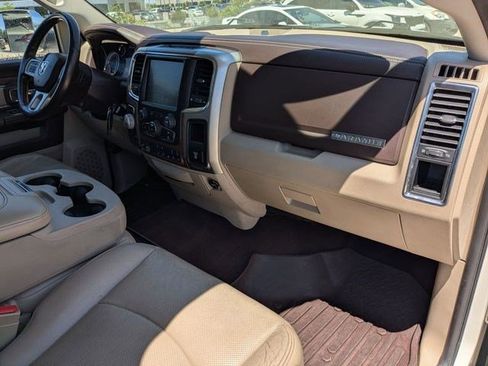 Used 2017 RAM 1500 Laramie AWD/4WD image 28