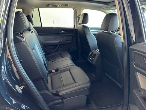 Used 2023 Volkswagen Atlas SEL AWD/4WD image 45