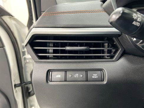 Used 2021 Nissan Altima 2.5 SR w/ SR Premium Package image 17