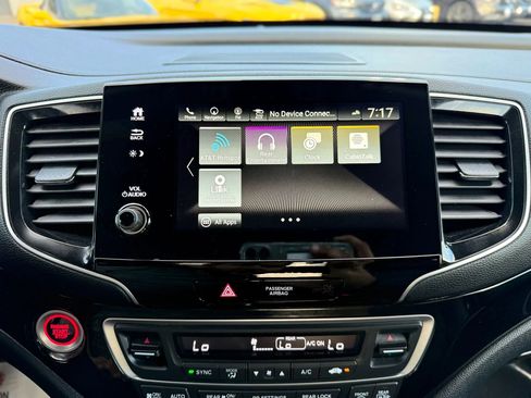 Used 2021 Honda Pilot Elite image 42