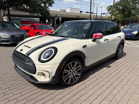 Used 2023 MINI Cooper Clubman S FWD image 1