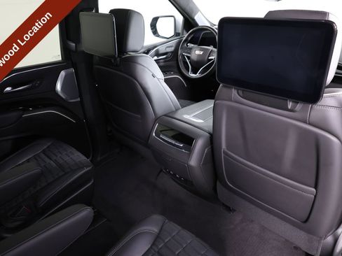 Used 2023 Cadillac Escalade V AWD/4WD image 43