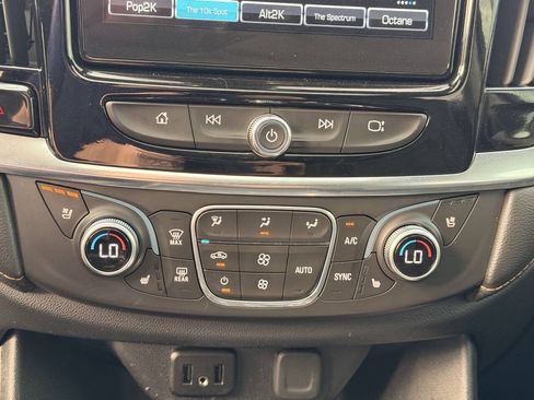 Used 2019 Chevrolet Traverse Premier w/ Redline Edition AWD/4WD image 22