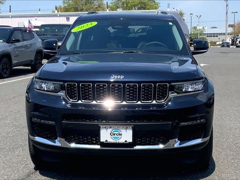 Certified 2023 Jeep Grand Cherokee L Limited AWD/4WD image 3