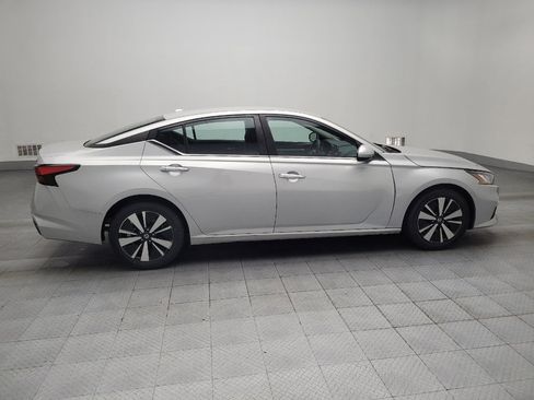 Used 2021 Nissan Altima 2.5 SV image 10
