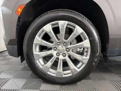 Used 2021 Chevrolet Tahoe Premier w/ Premium Package image 9
