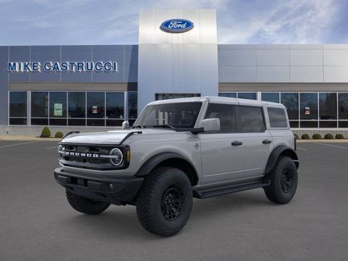 New 2026 Ford Bronco Outer Banks AWD/4WD image 1