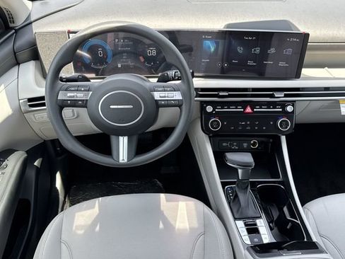 New 2026 Hyundai Tucson SEL FWD image 23