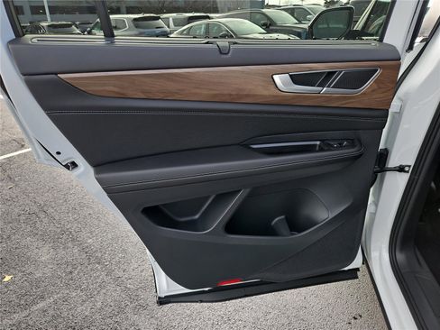 New 2026 Volkswagen Atlas SE image 24