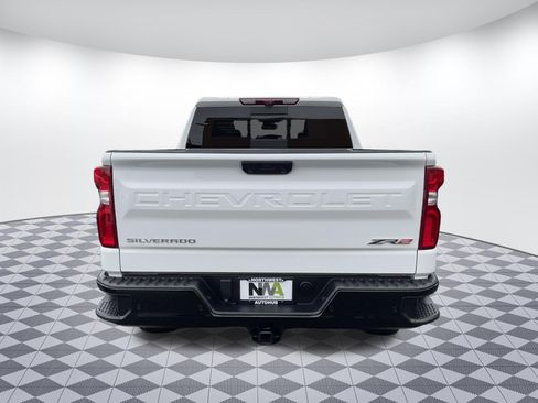 Used 2025 Chevrolet Silverado 1500 ZR2 w/ Technology Package AWD/4WD image 4