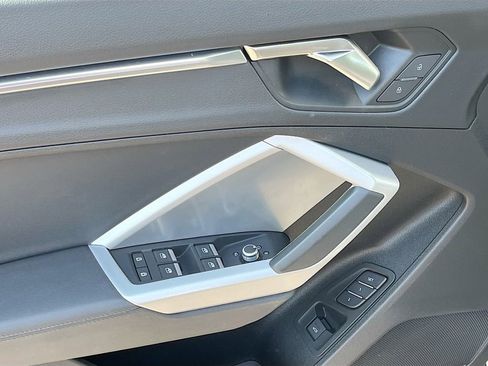 Used 2024 Audi Q3 2.0T Premium Plus image 12