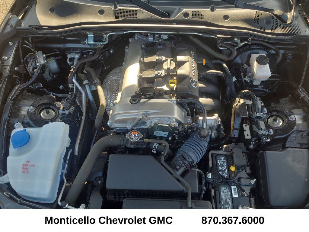 Used 2024 MAZDA MX-5 Miata Grand Touring RWD image 12