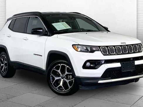 Used 2025 Jeep Compass Limited AWD/4WD image 1