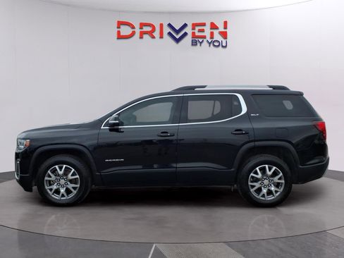 Used 2020 GMC Acadia SLT w/ Premium Package image 3