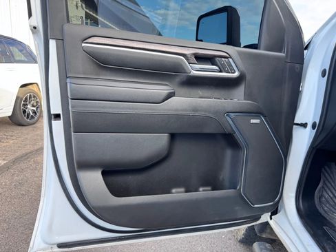 Used 2024 Chevrolet Silverado 2500 LTZ w/ LTZ Plus Package image 18