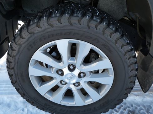 Used 2013 Toyota Tundra Platinum image 16